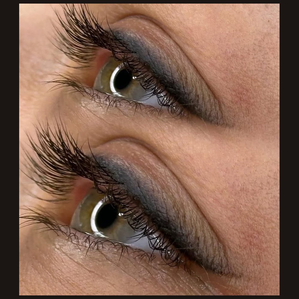 Healed eyeliner after one session — a soft smudged line